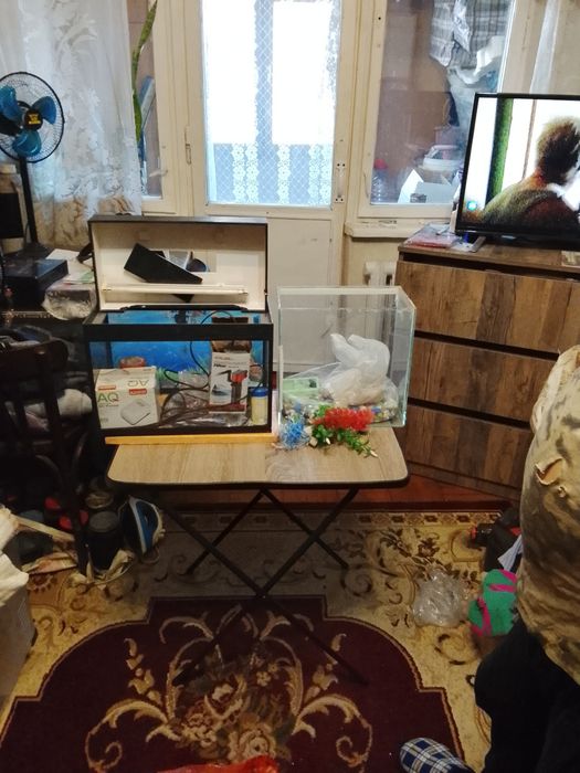 Аквариумы 2 шт. Срочно