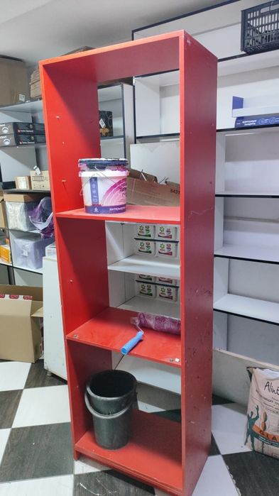 Стеллаж с полками