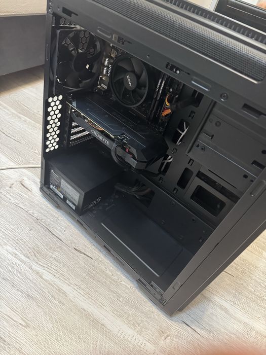Pc gaming Ryzen 5 5500, GTX 1660 Super