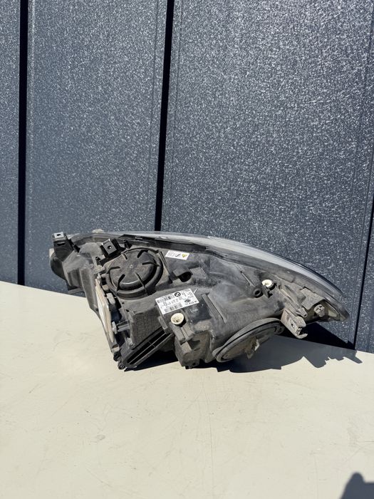 Far dreapta BMW Seria 1 F20 Bi xenon Europa