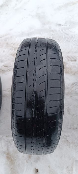 Продам шины б/у R15 185