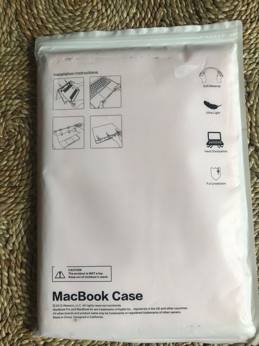 Протектор за лаптоп и клавиатура MacBook Pro 13  модел A1780 Нови