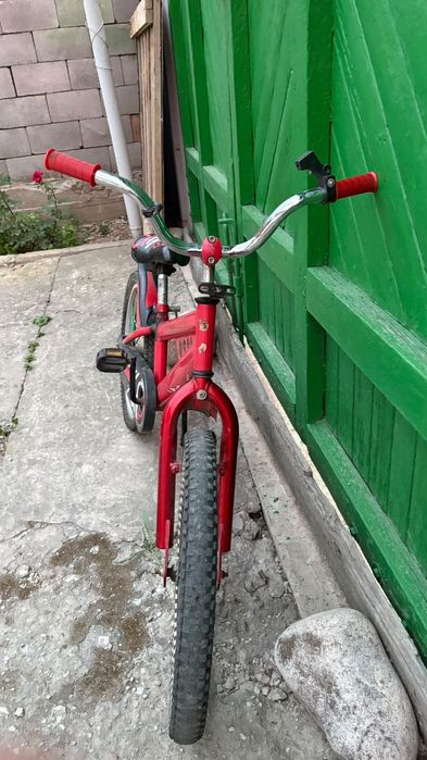 Велосипед красный