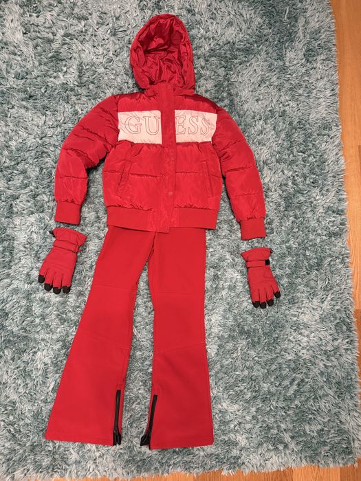 Costum ski: geaca iarna+pantaloni ski+manusi, marime 11-12 ani