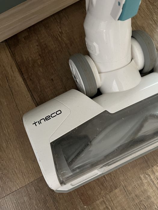 Capat aspirator fara fir Tineco