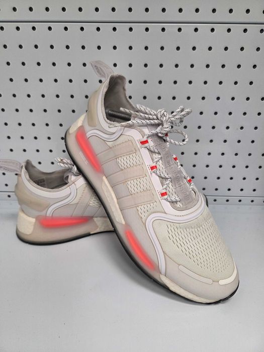 Оригинални мъжки маратонки- Adidas NMD_V3