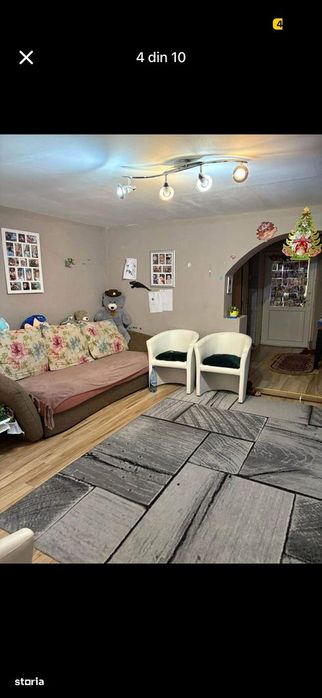 Casa cu 5 camere, curte mare, acces asfaltat