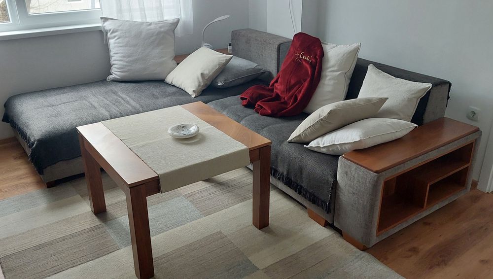 Ъглов диван 2750/2200/750 мм - 300 €