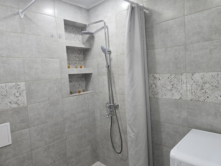 Продава се Двустаен апартамент в Добрич, Център - 67 кв.м за 800 €/кв.м - Снимка #6