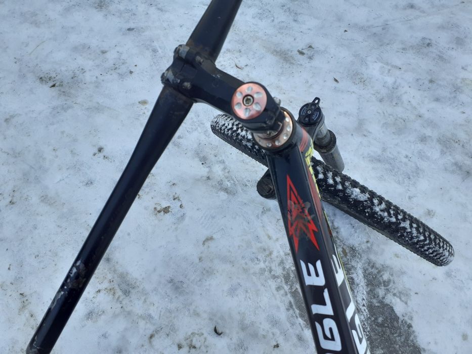 Велик чёрный на ходу