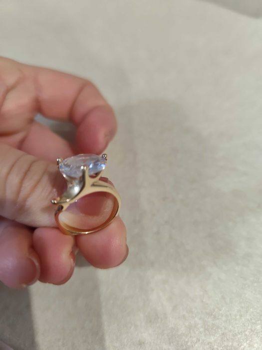 Дамски златен пръстен 14 к