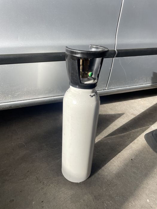 Бутилка за CO2/ ЦО2 / бутилка за телоподаващ апарат