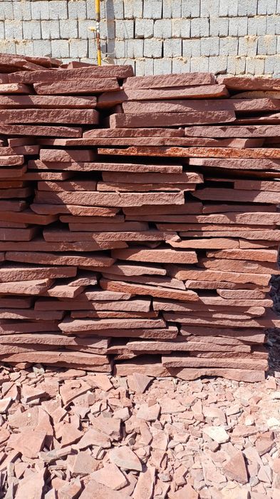 Дикий камень красный