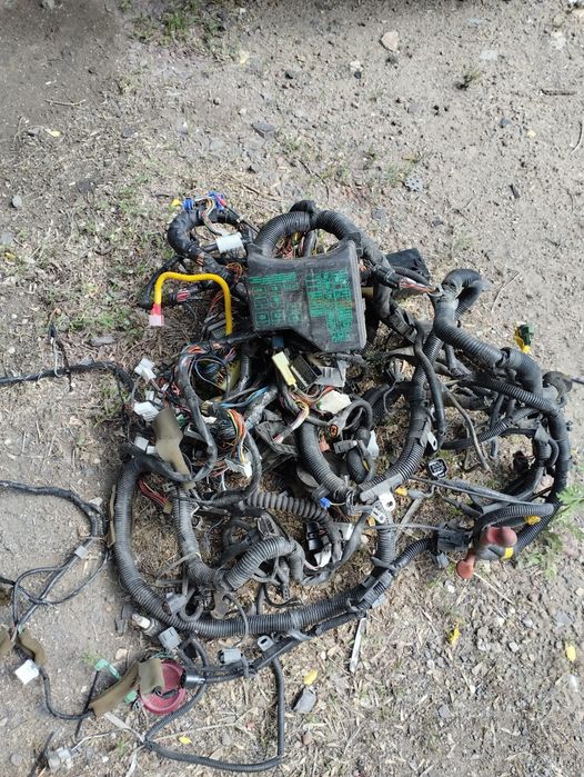 Запчасти от Митсубиси Каризмы