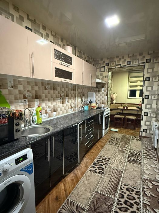 4х комнатная с мебелью и техникой в 1 микрорайоне