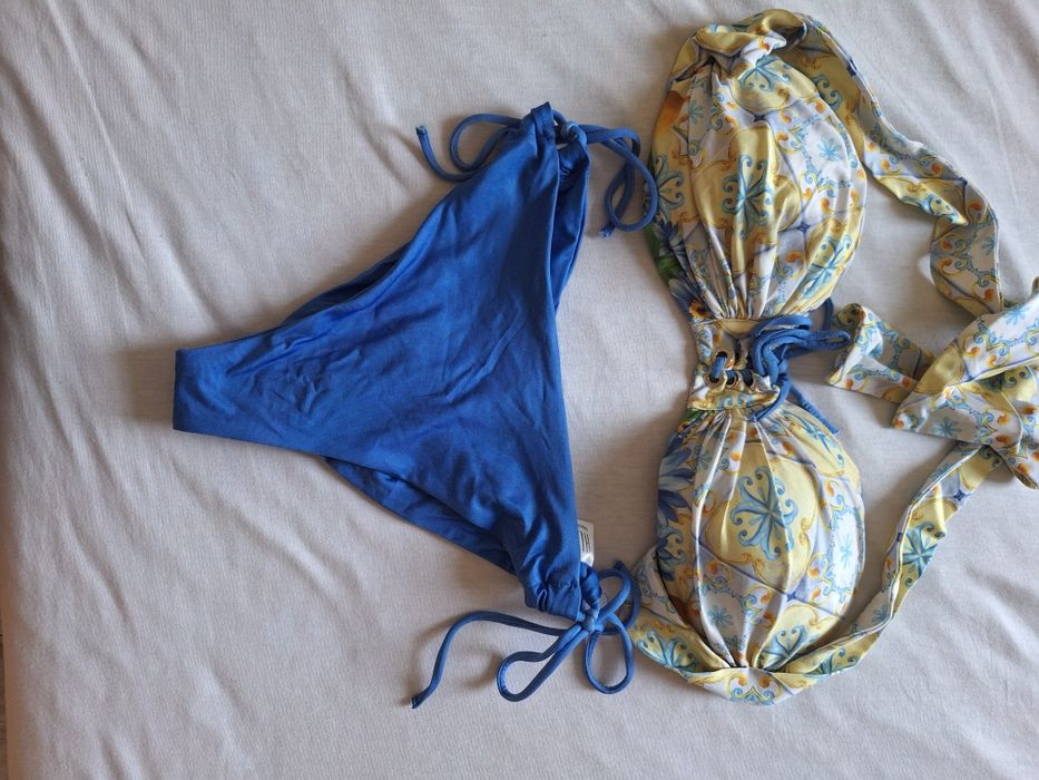 Бански на алеса/ Alessa