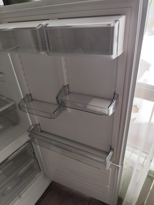 Продам холодильник Атлант