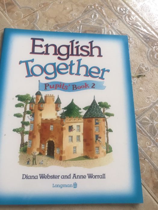 Продавам учебник на longman english pupils book