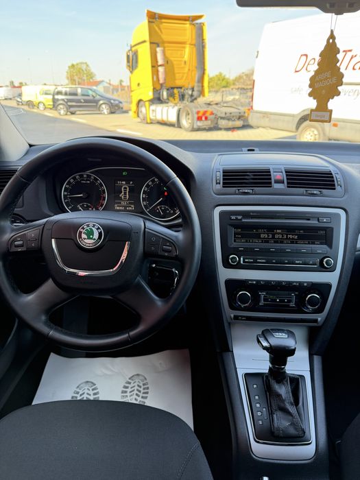 Skoda Octavia 1.6tdi DSG impecabil