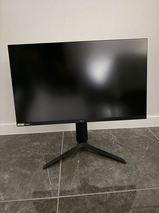LG Ultragear 27 GP850-B 2K gaming monitor 180 hz
