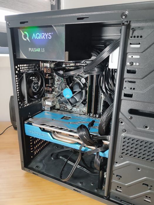 PC / Calculator Gaming Perfect Pentru 1080p - RX 580 / i5-6600T / SSD 120GB + 1TB HDD / 16GB RAM DDR4 / WINDOWS 11 Activat