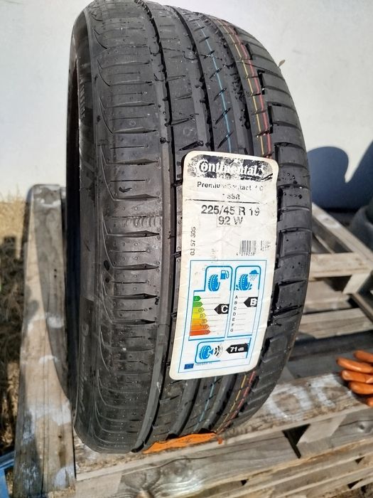 225/45/19 Континентал ДОТ 2018 г - САМО 1 брой - Чисто Нова