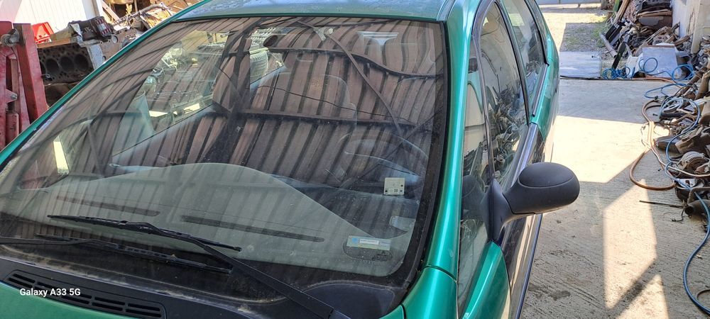 Предно (челно) стъкло за Citroen Xsara Picaso/ Ситроен Ксара Пикасо