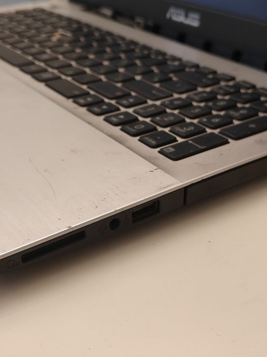 Продам ноутбук asus/asys/Асус