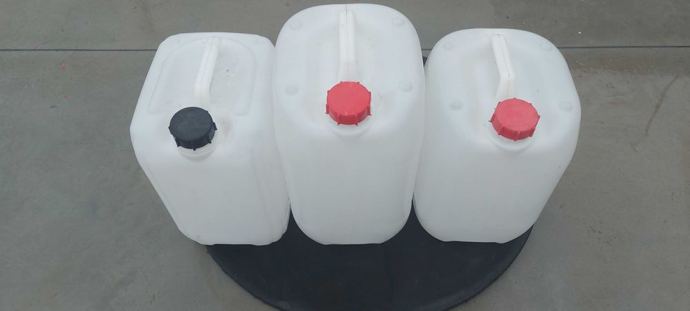 Canistre bidoane pentru diverse lichide