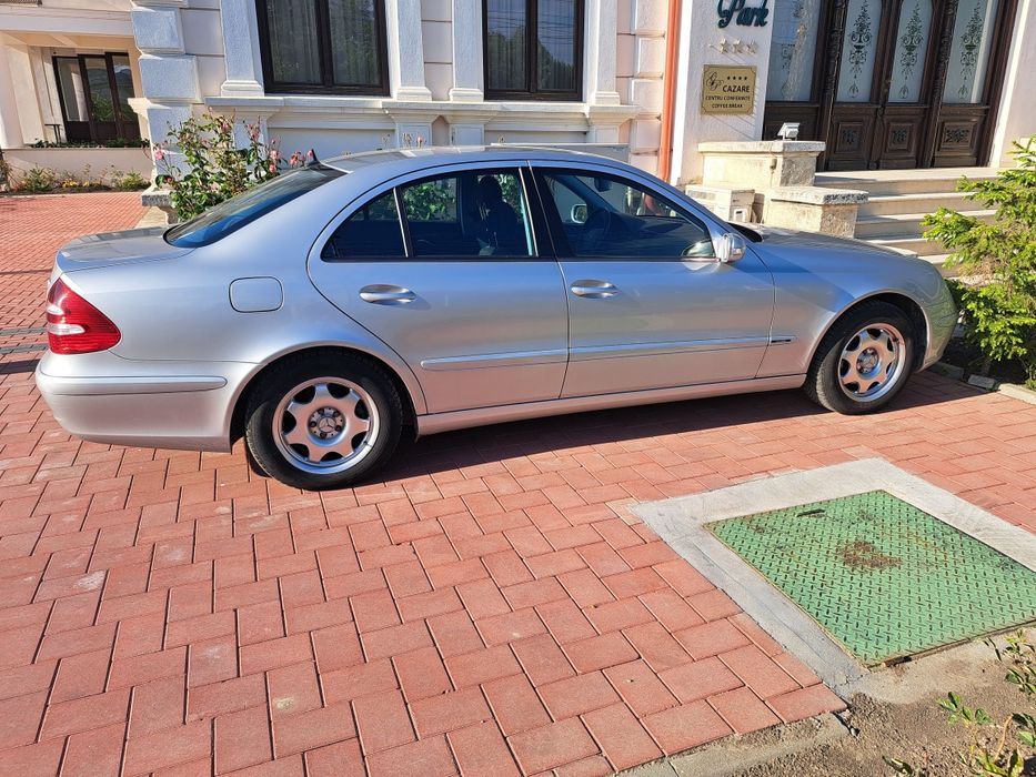 Mercedes Benz E220 CDI