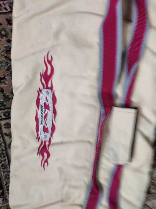 Продам чехлы для лыж