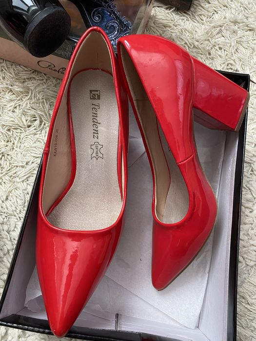 Дамска елегантна обувка 36 нови