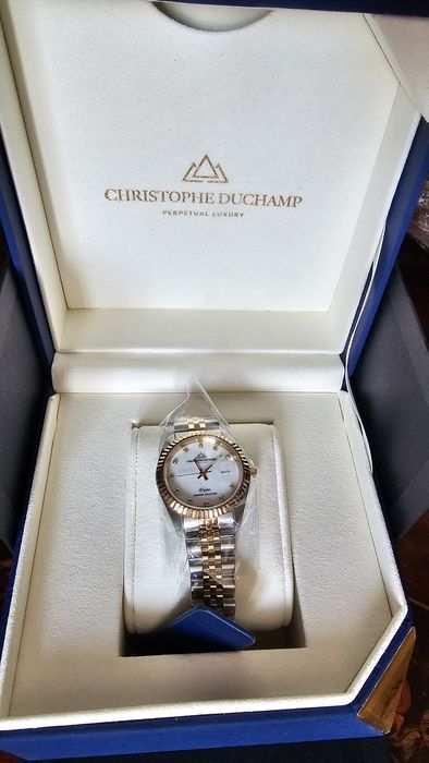 Часовник  с диаманти Christophe Duchamp