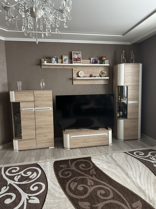 Продам стенку для гостевой