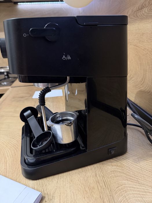 Кафемашина Delonghi EC235.BK с гаранция до 12.2026 г.