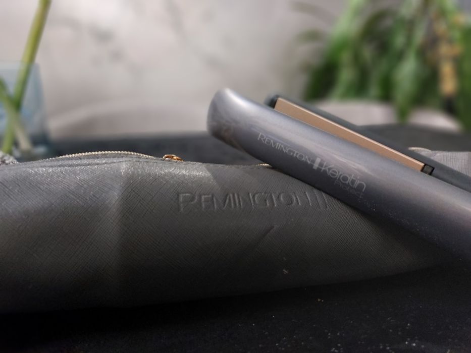 Преса за коса Remington Keratin