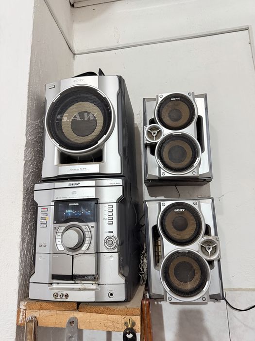 Музыкальный центр sony