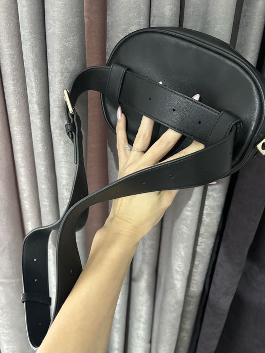 Оригинална чанта Love moschino