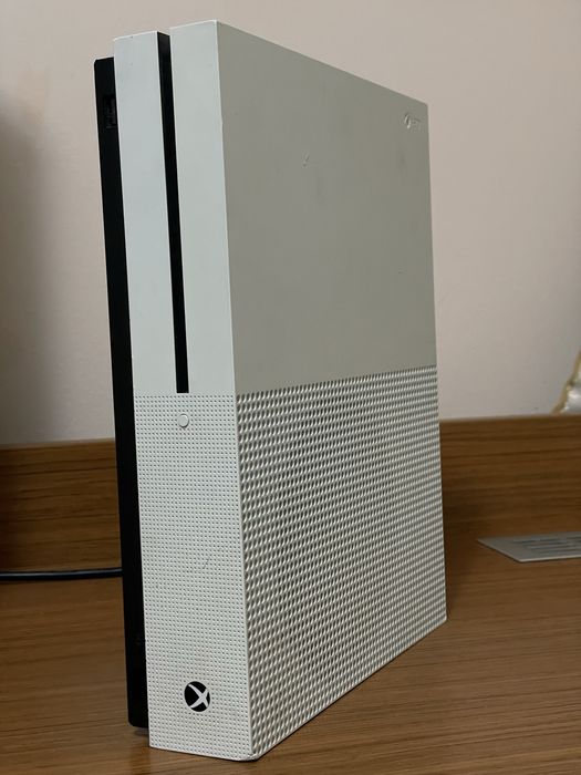 игровая приставка xbox one s