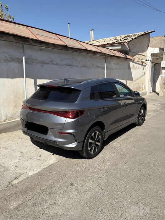 byd e2 luxury 2023 yil 405 km
