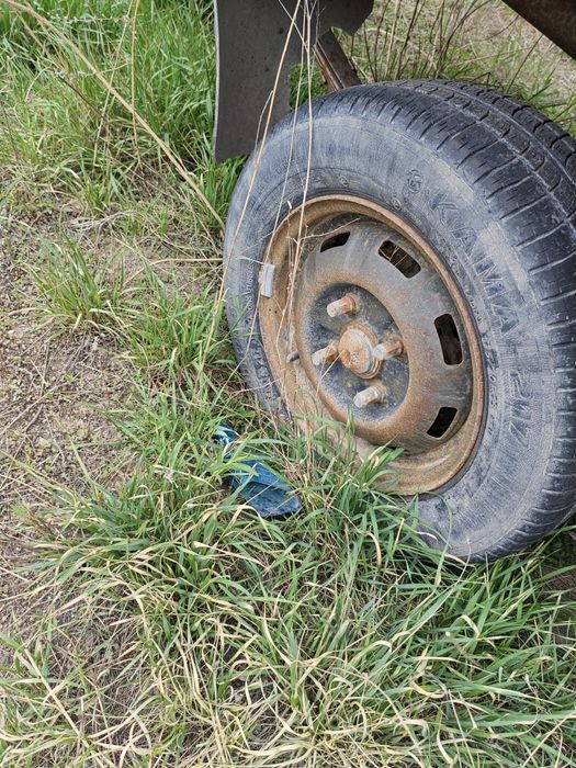 прицеп для лекового автомобиля