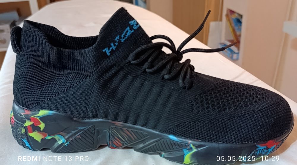 Pantofi sport  noi