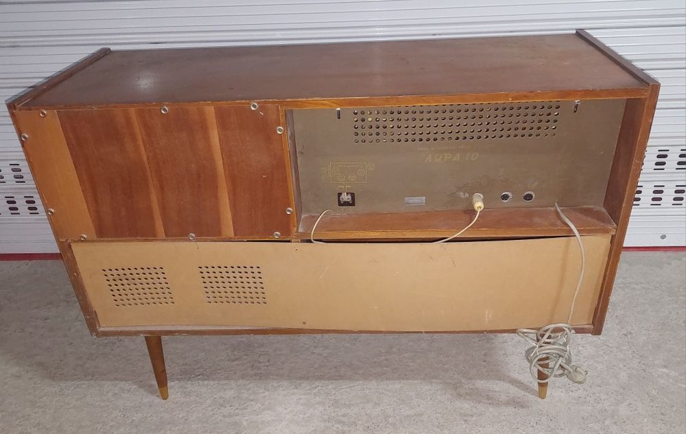 Радиограмофон Лира-10