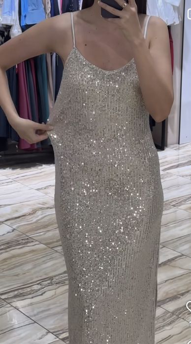 Вечернее платье отличного качества