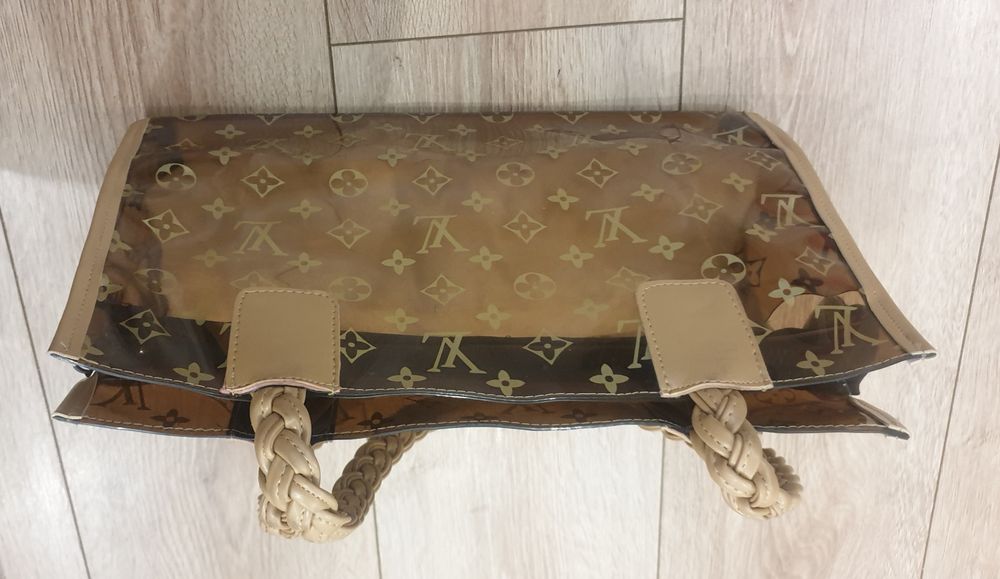 Geanta de umar Louis Vuitton