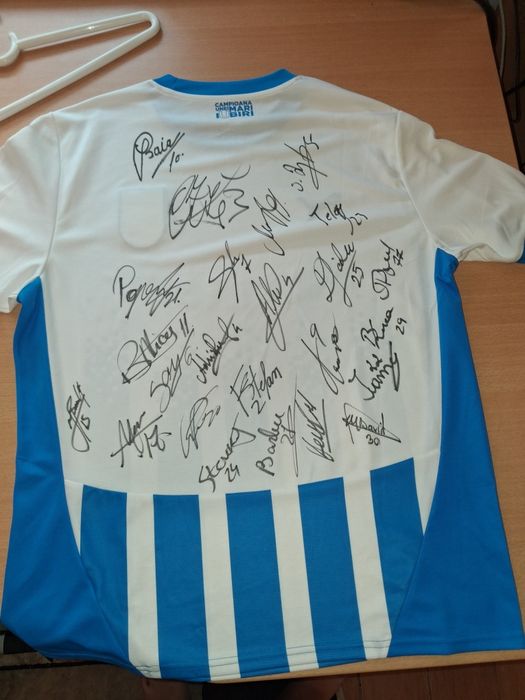Tricou Universitatea Craiova semnat de toți jucătorii