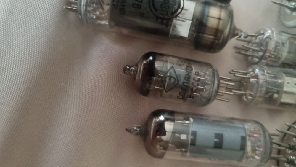 Лампи за радио телевизия