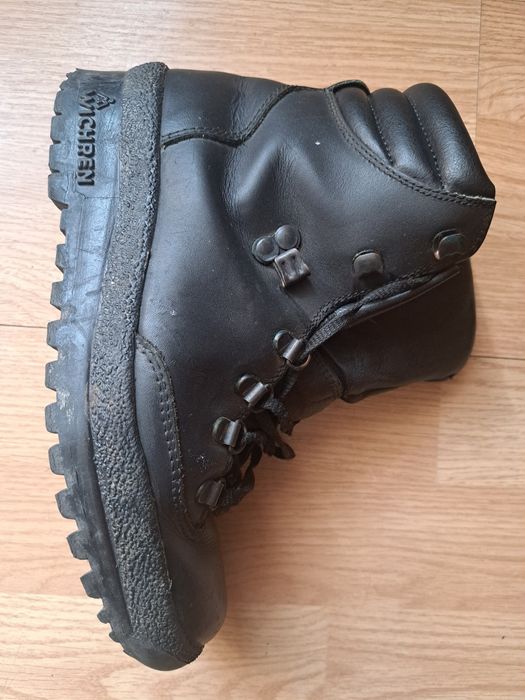 Туристически обувки