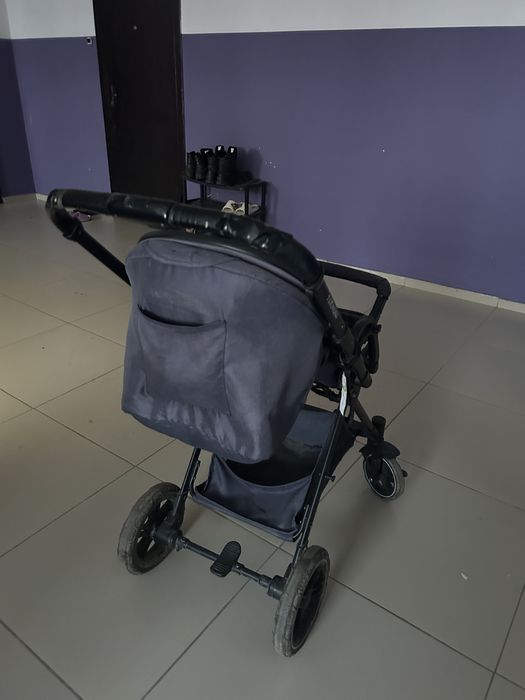 Отдам коляску бесплатно