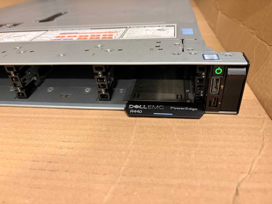 Сървър Dell R440 2x Silver 4114, 16GB RAM, 8x 2.5" SAS, Proxmox XCP-NG